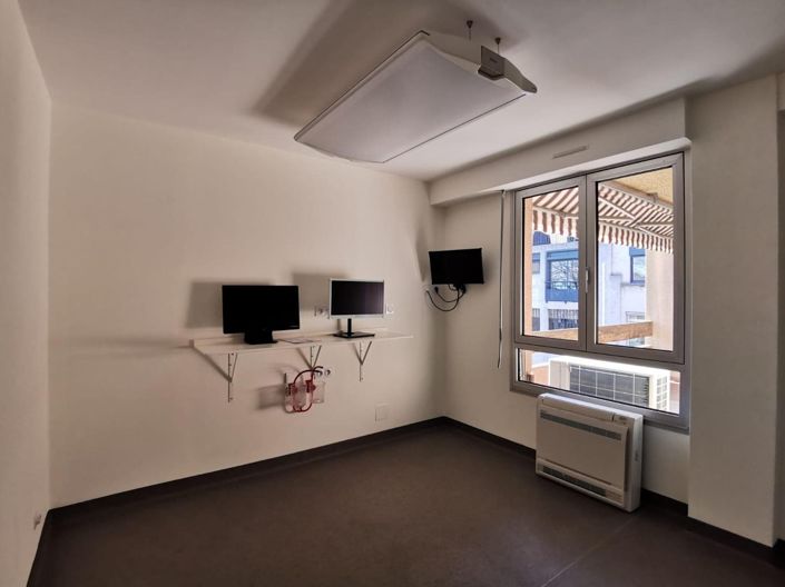 Image No.8-3 Bed Apartment for sale