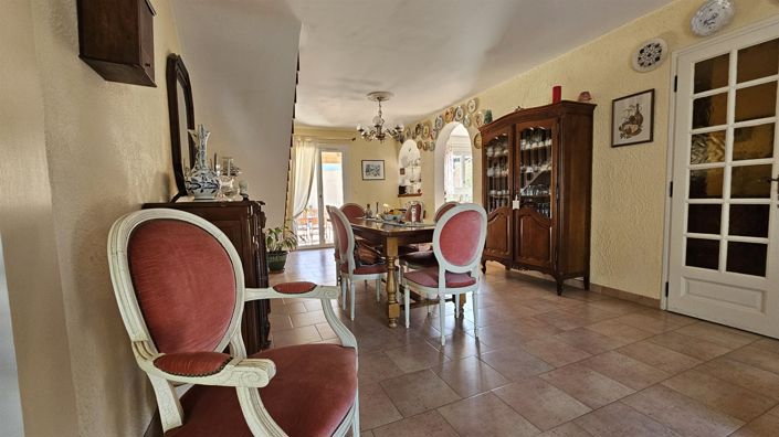 Image No.16-4 Bed House for sale