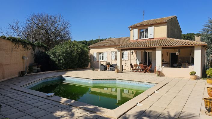 Image No.20-4 Bed House for sale