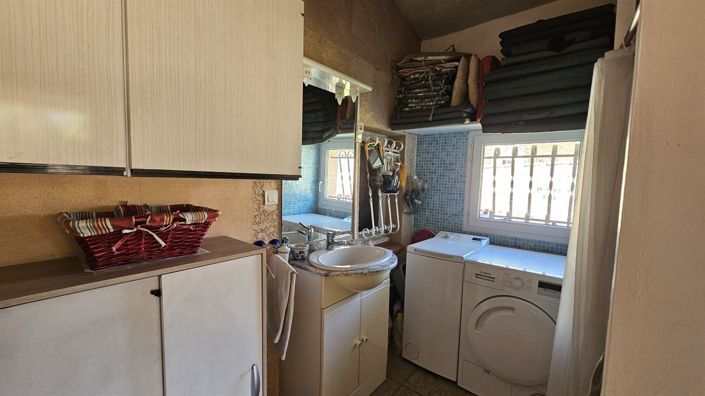 Image No.28-4 Bed House for sale