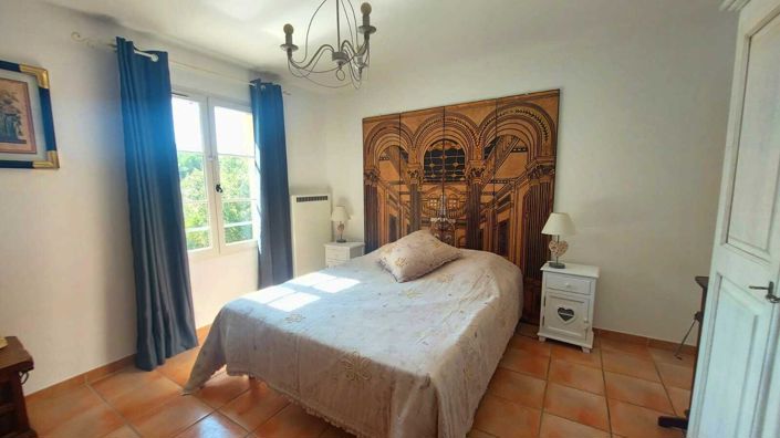 Image No.18-3 Bed House for sale