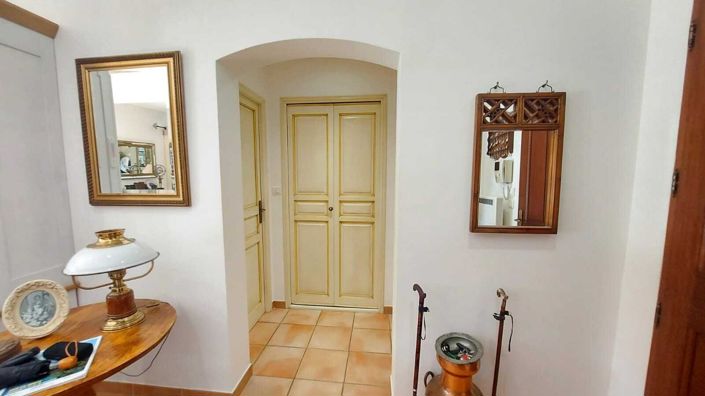 Image No.7-3 Bed House for sale