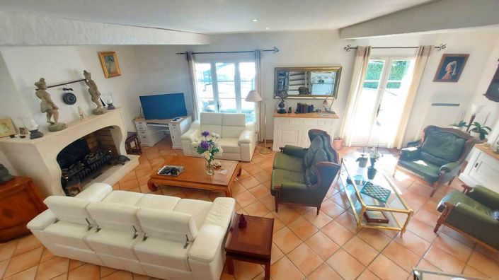 Image No.8-3 Bed House for sale