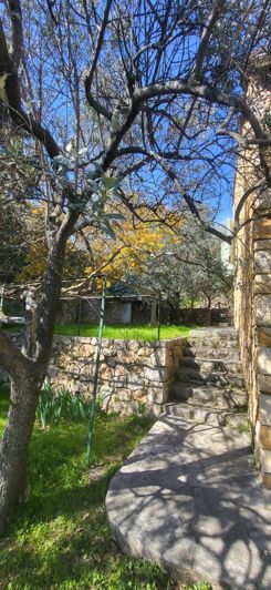 Image No.25-4 Bed House for sale