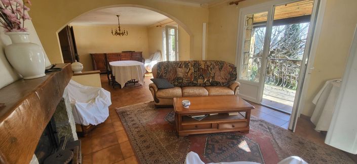 Image No.4-House for sale