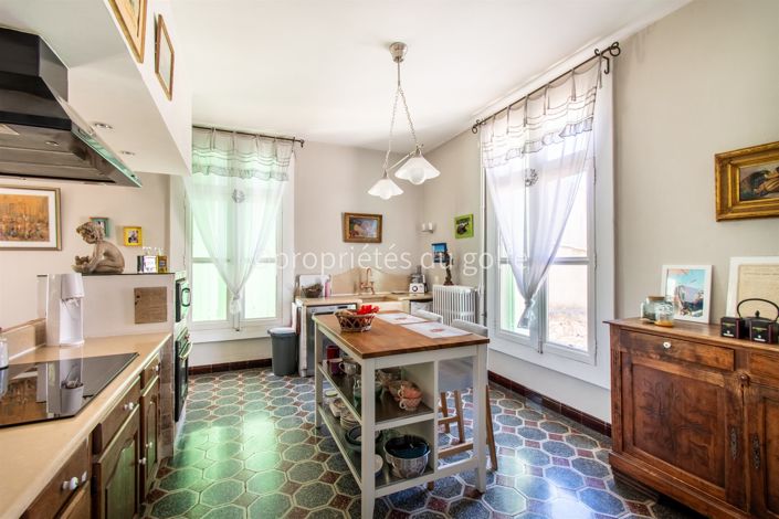 Image No.12-4 Bed House for sale