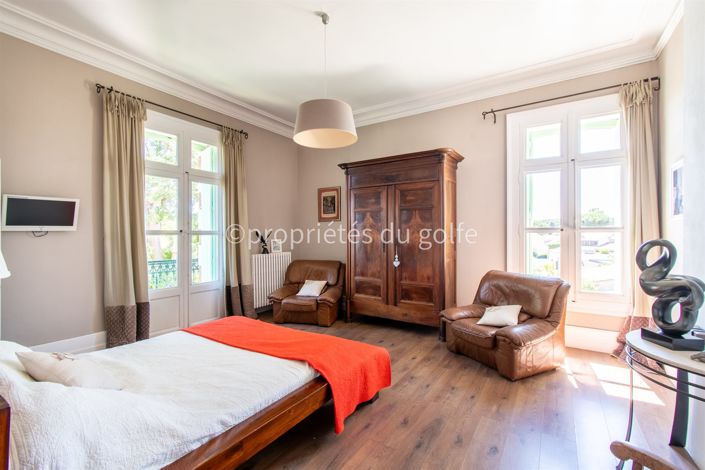 Image No.16-4 Bed House for sale