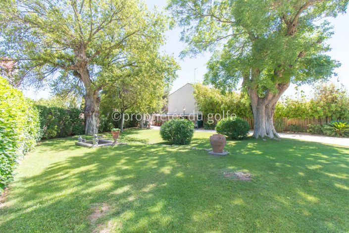 Image No.20-4 Bed House for sale