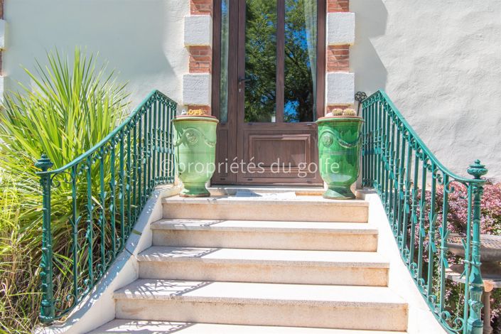 Image No.6-4 Bed House for sale