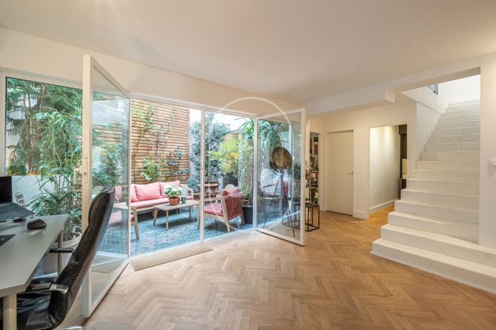 Image No.15-4 Bed House for sale