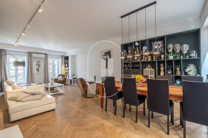 Image No.2-4 Bed House for sale