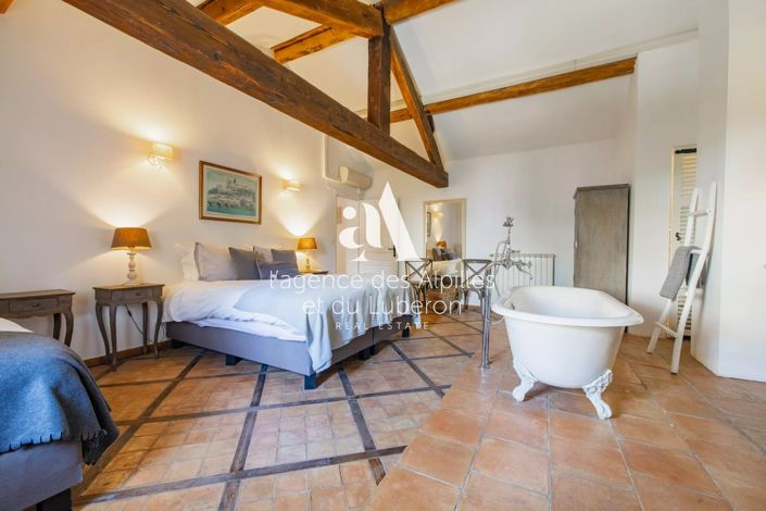 Image No.14-14 Bed House for sale