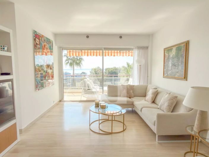 Image No.3-Appartement de 2 chambres à vendre à Golfe Juan