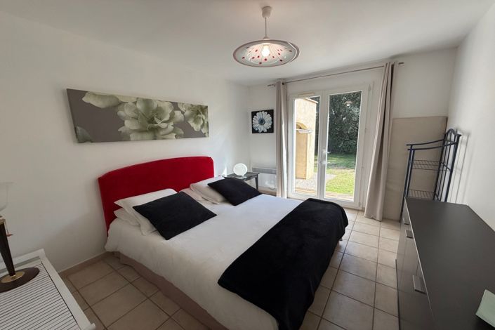 Image No.14-4 Bed House for sale
