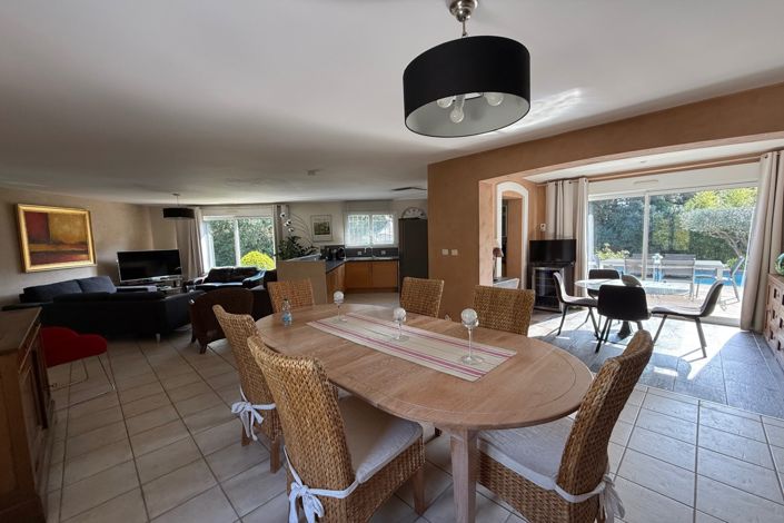 Image No.5-4 Bed House for sale