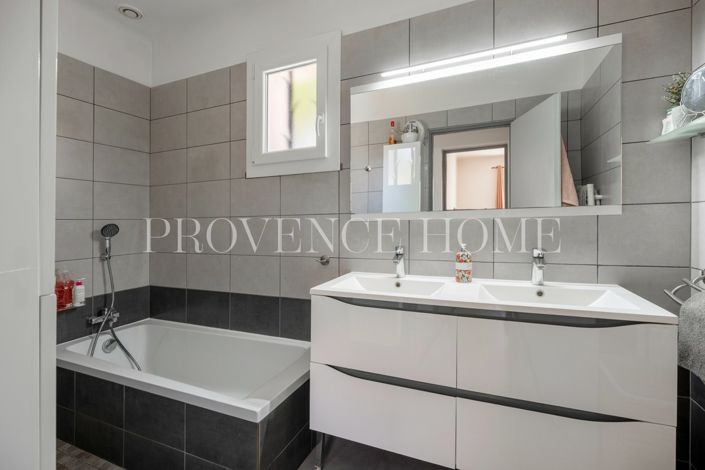 Image No.9-Maison de 3 chambres à vendre à Cheval-Blanc