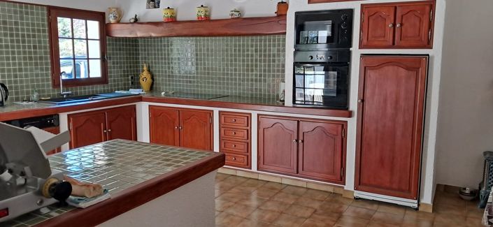 Image No.19-6 Bed House for sale