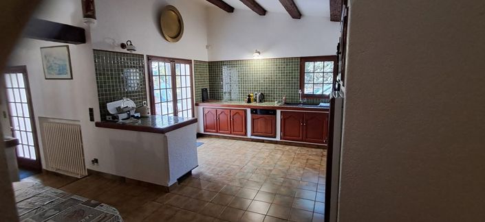 Image No.31-6 Bed House for sale