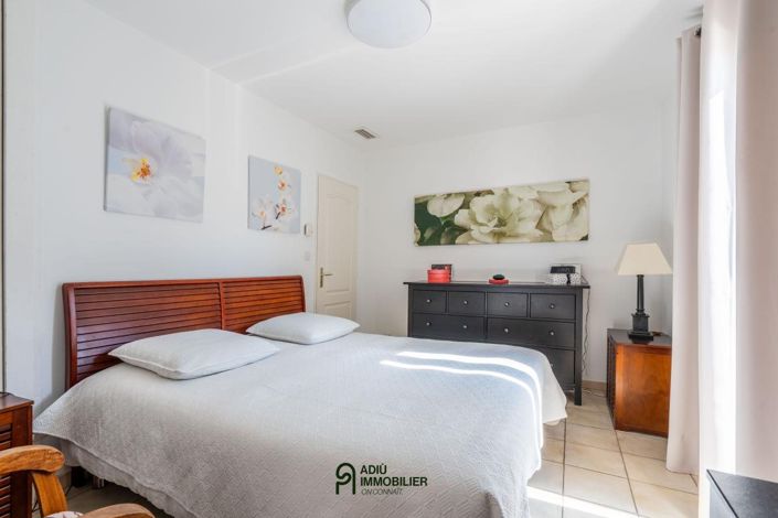 Image No.10-4 Bed House for sale