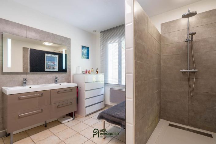 Image No.11-4 Bed House for sale