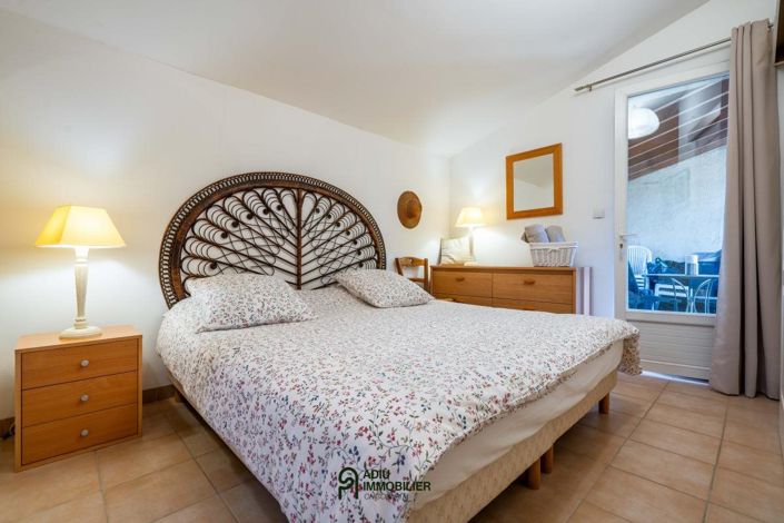 Image No.11-4 Bed House for sale