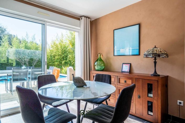 Image No.7-4 Bed House for sale