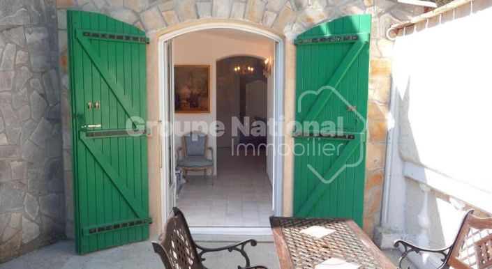 Image No.16-7 Bed Property for sale