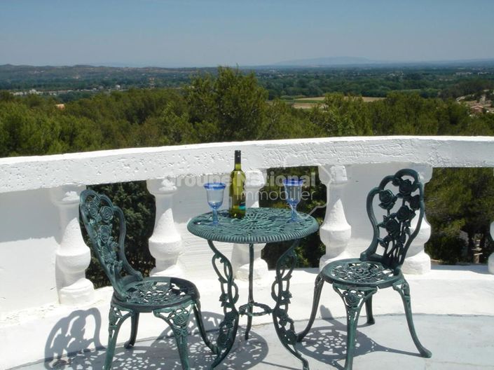 Image No.17-7 Bed Property for sale