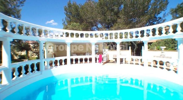 Image No.7-7 Bed Property for sale