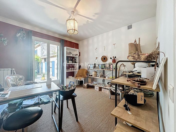 Image No.16-6 Bed House for sale