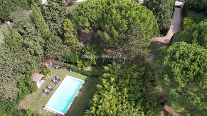 Image No.5-6 Bed House for sale