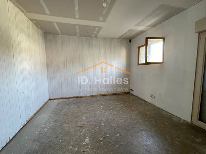 Image No.4-House for sale