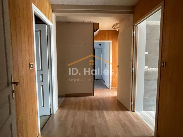 Image No.5-House for sale