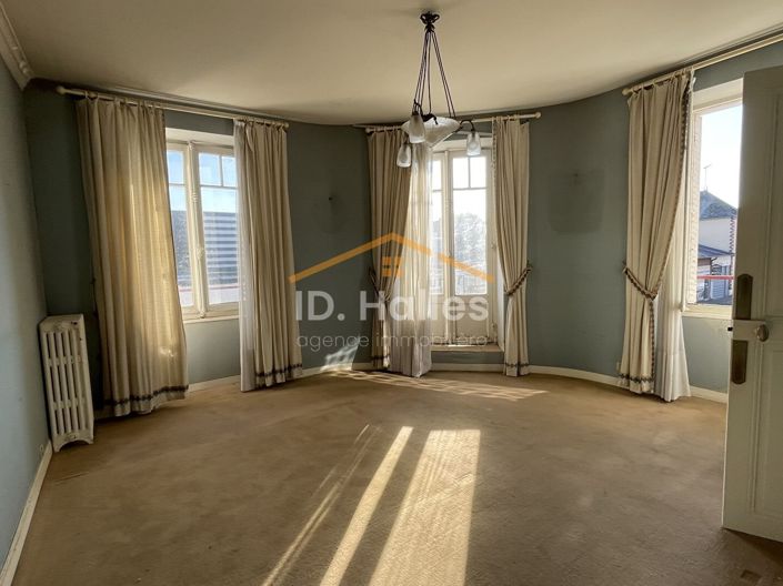 Image No.2-5 Bed House for sale