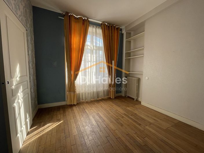 Image No.7-5 Bed House for sale