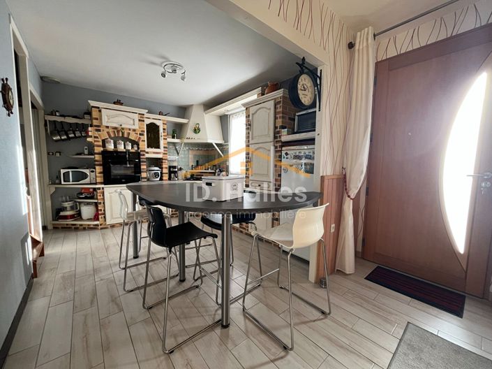 Image No.4-4 Bed House for sale