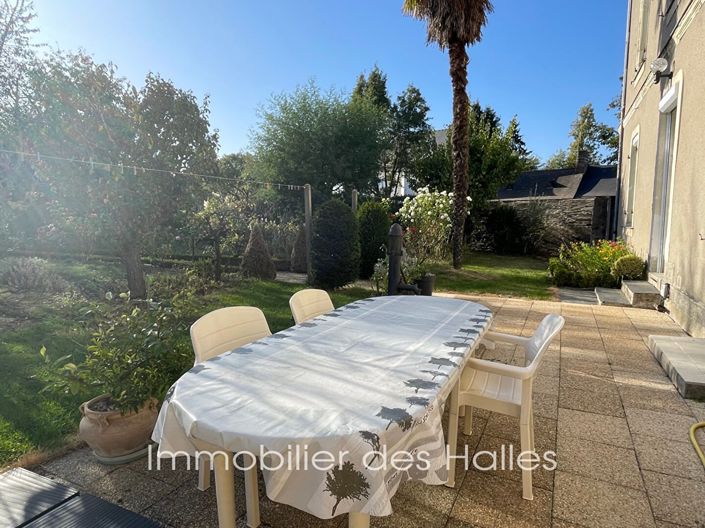 Image No.3-5 Bed House for sale