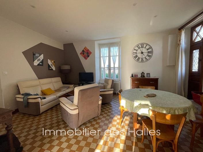 Image No.4-5 Bed House for sale