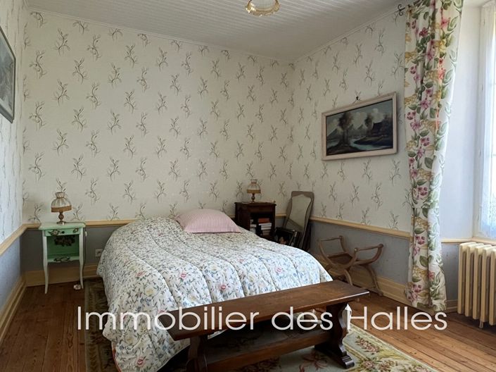 Image No.9-5 Bed House for sale