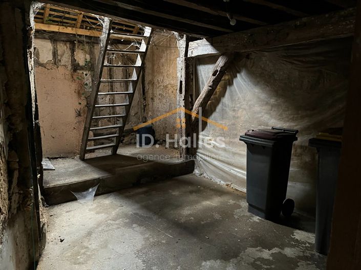 Image No.7-2 Bed House for sale