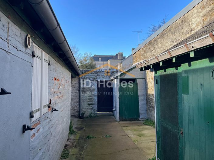 Image No.5-Maison de 2 chambres à vendre à Mayenne