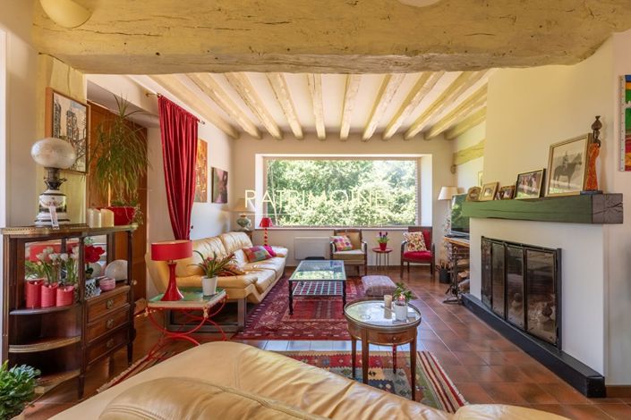 Image No.5-5 Bed Property for sale