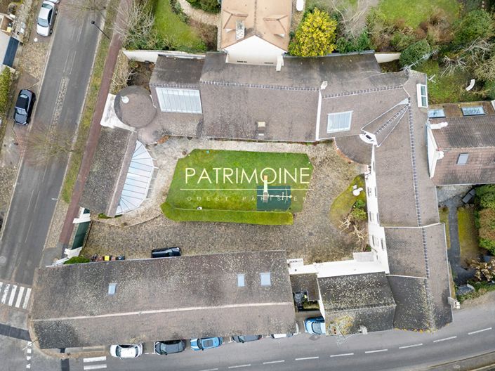 Image No.13-Propriété de 10 chambres à vendre à Noisy-le-Roi