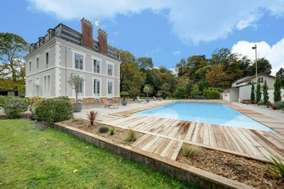 1 - Étiolles, Propriété