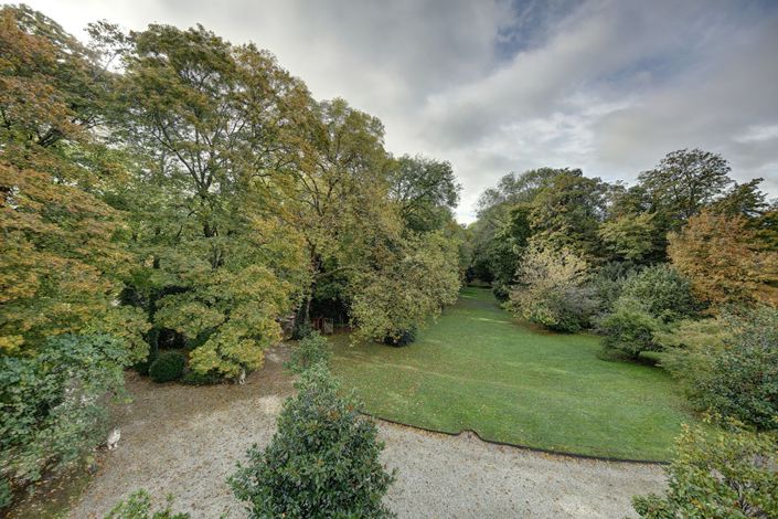 Image No.15-9 Bed Property for sale