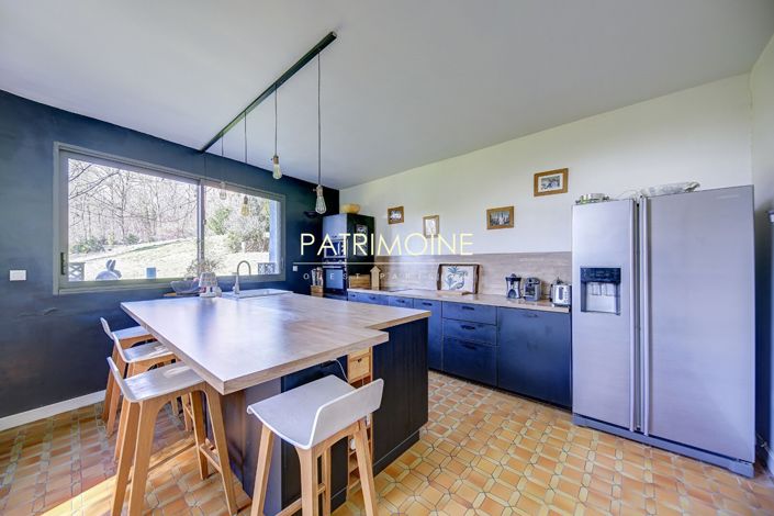 Image No.5-7 Bed House for sale