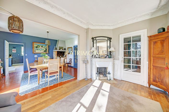 Image No.7-7 Bed House for sale