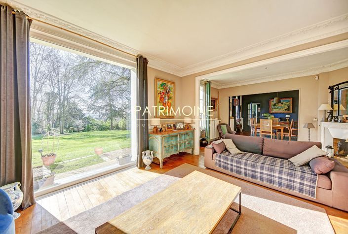 Image No.9-7 Bed House for sale