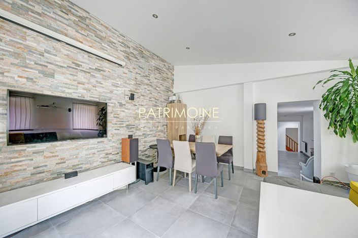 Image No.2-3 Bed House for sale