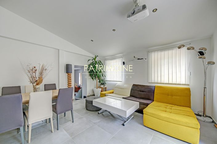 Image No.3-3 Bed House for sale